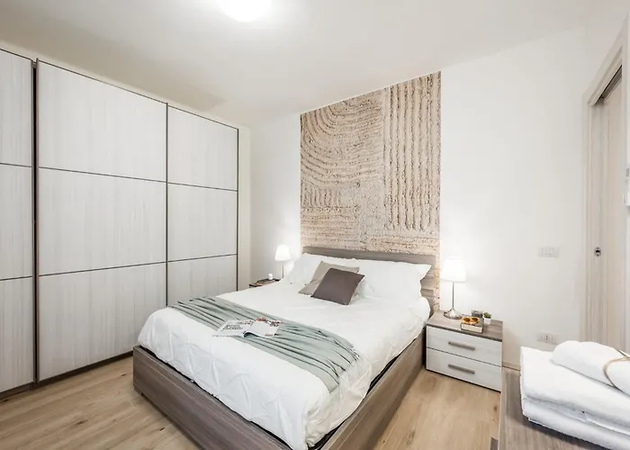 *casa Mulino - Storia E Modernita* * Modena